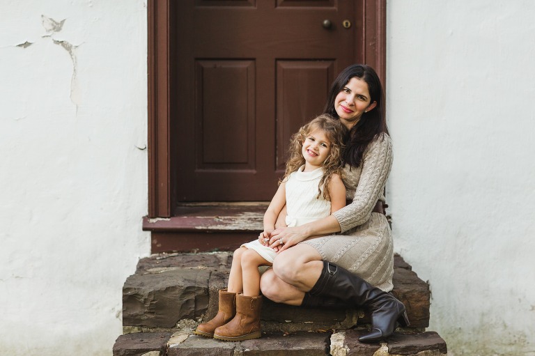 mom and daughter at Washington Crossing Park family photography session